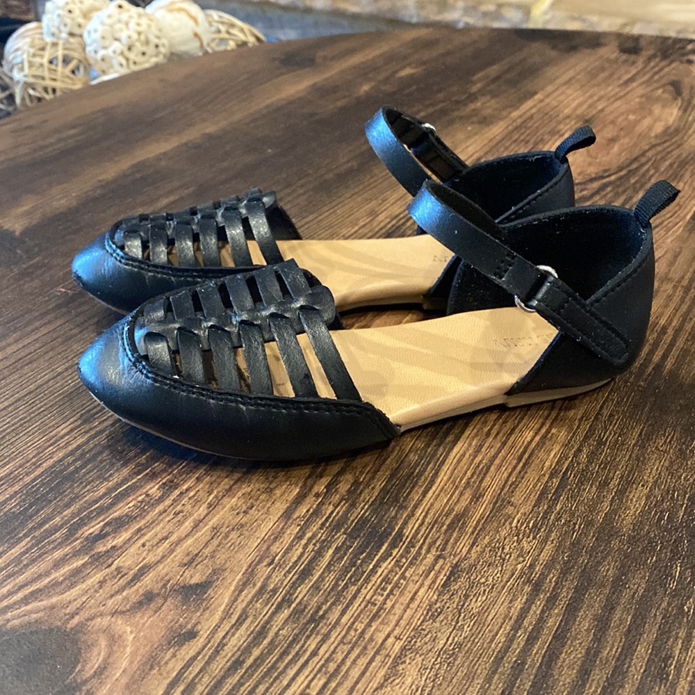 OLD NAVY flats